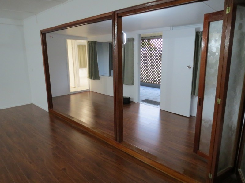 10 Rosshall Street, Bowen QLD 4805