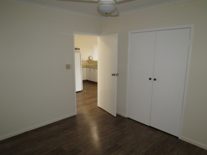 1/8 Poinciana Drive, Bowen QLD 4805