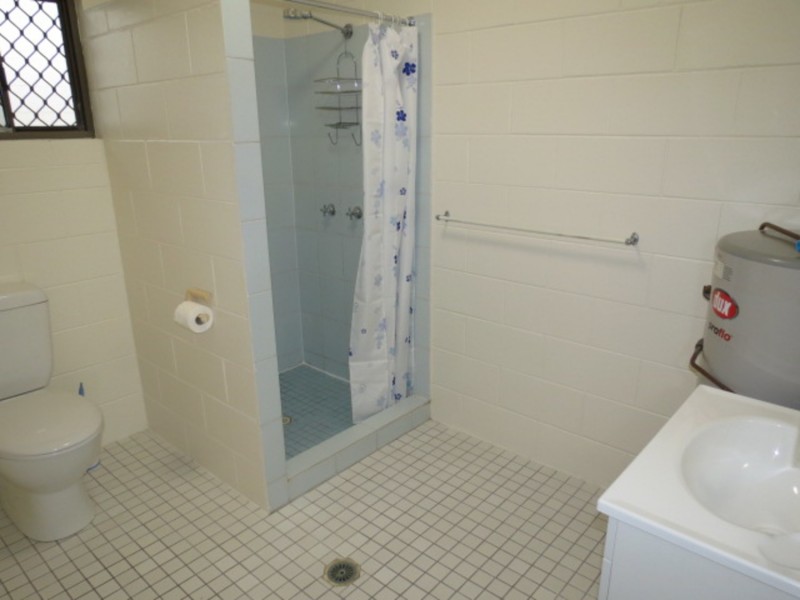 1/8 Poinciana Drive, Bowen QLD 4805