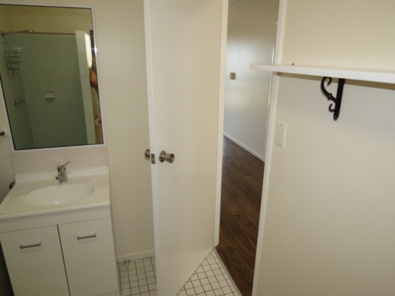 1/8 Poinciana Drive, Bowen QLD 4805