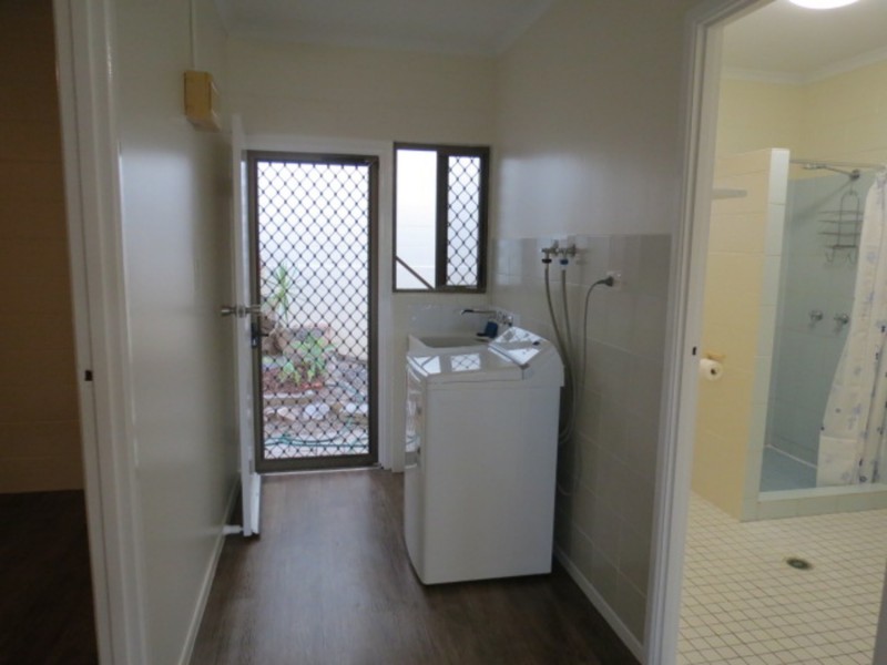 1/8 Poinciana Drive, Bowen QLD 4805