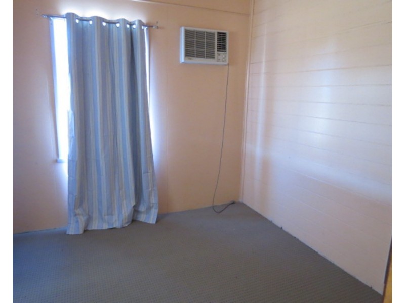 11 Gordon Street, Bowen QLD 4805