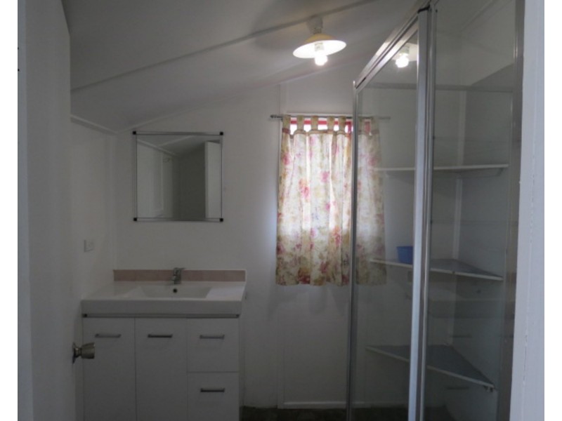 11 Gordon Street, Bowen QLD 4805