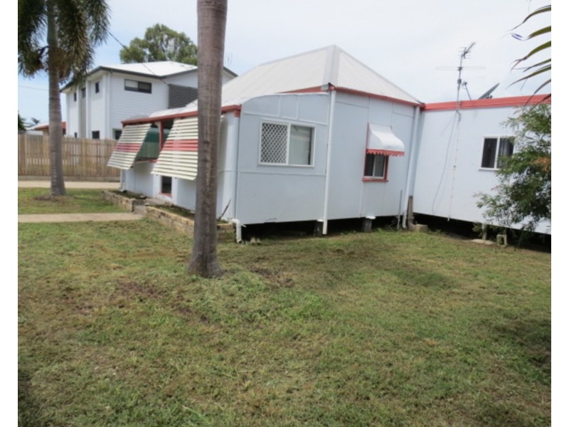 11 Gordon Street, Bowen QLD 4805