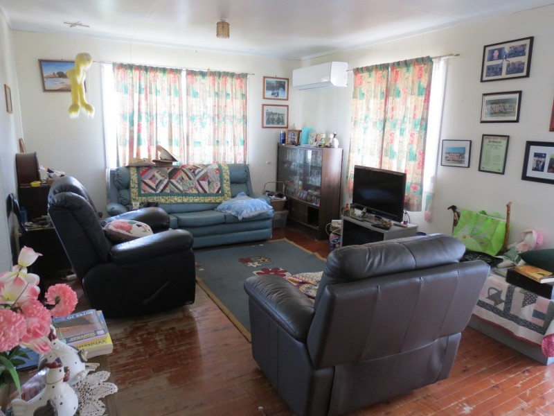 17 Rayner Street, Bowen QLD 4805