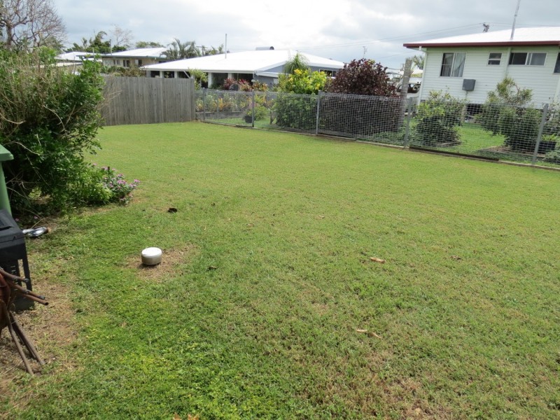 17 Rayner Street, Bowen QLD 4805