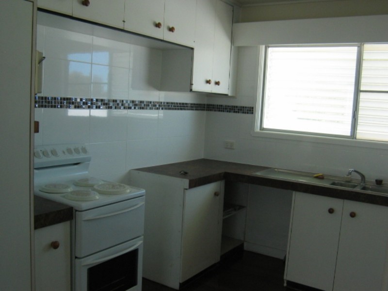 97 Esplanade, Bowen QLD 4805