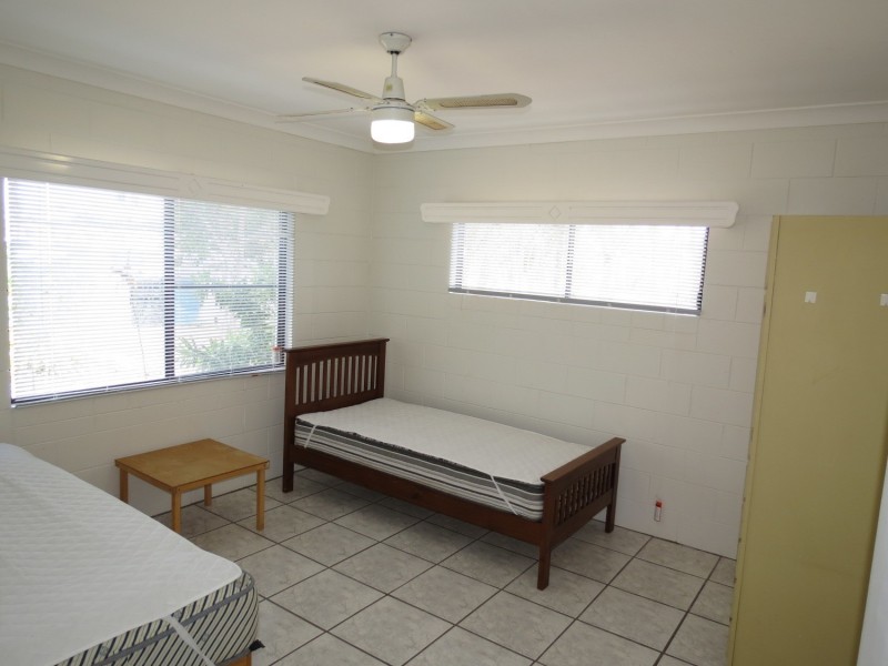 8 Dalrymple Street, Bowen QLD 4805