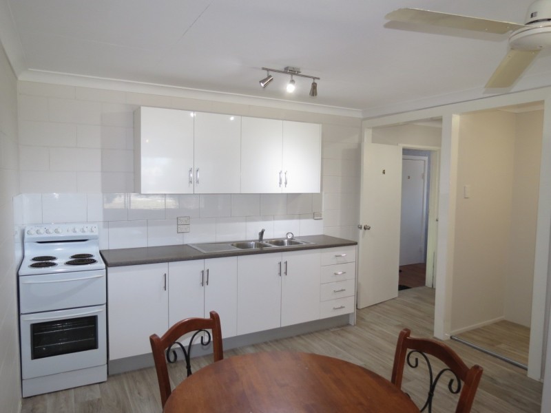 4/10 Dalrymple Street, Bowen QLD 4805