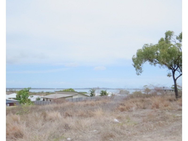 8 Seacove Crescent, Bowen QLD 4805