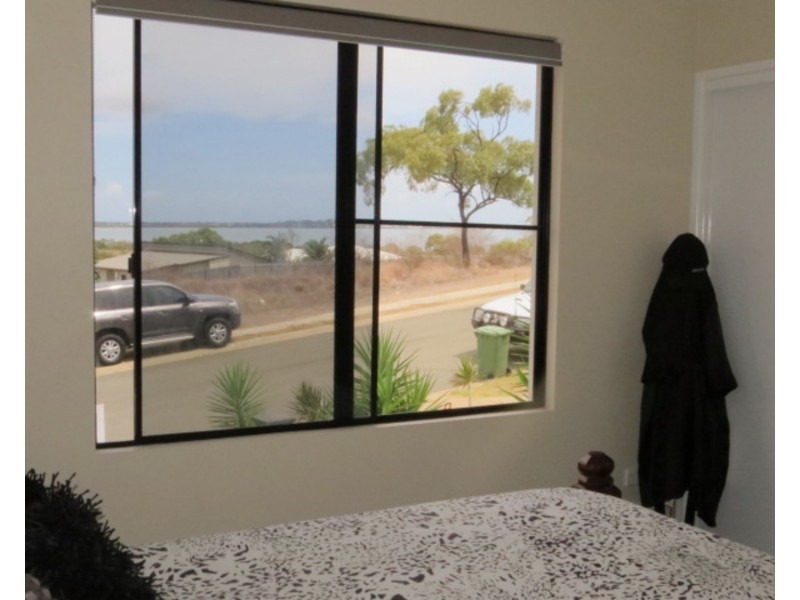 8 Seacove Crescent, Bowen QLD 4805