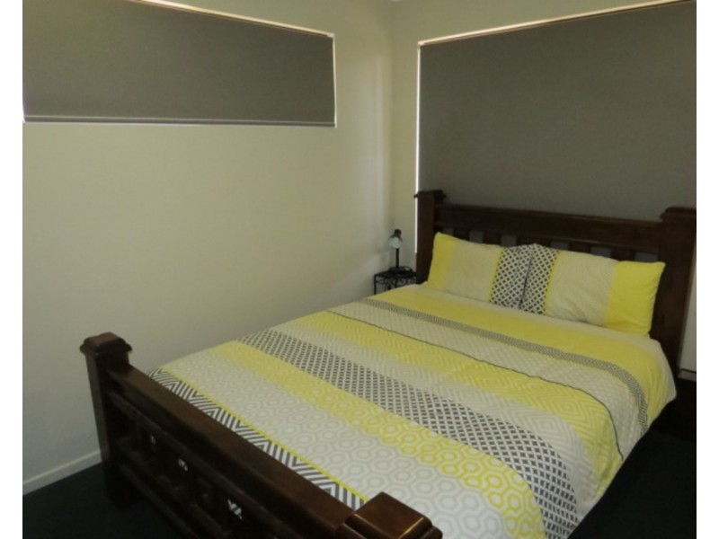 8 Seacove Crescent, Bowen QLD 4805