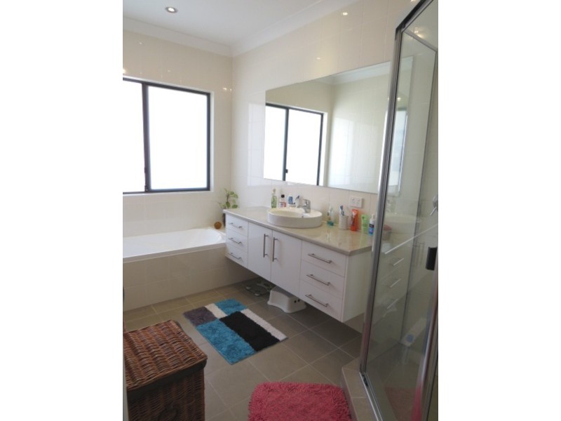 214 Africandar Road, Bowen QLD 4805