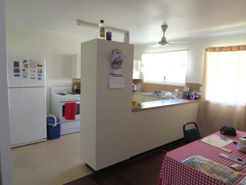 11 West Street, Bowen QLD 4805