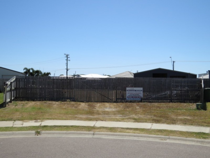 8 Cullen Close, Bowen QLD 4805