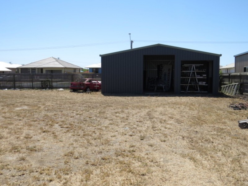 8 Cullen Close, Bowen QLD 4805