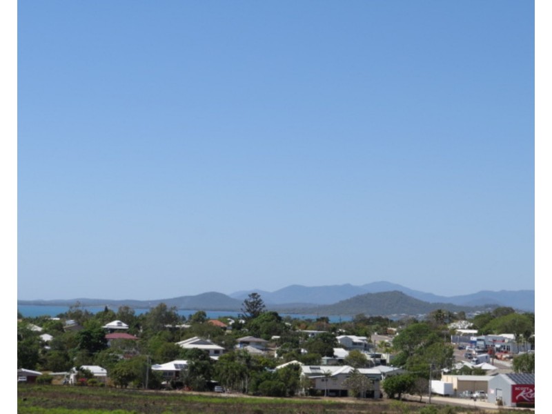 8 Yardley Court, Bowen QLD 4805