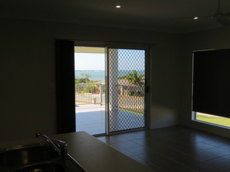 9 Marine Parade, Bowen QLD 4805