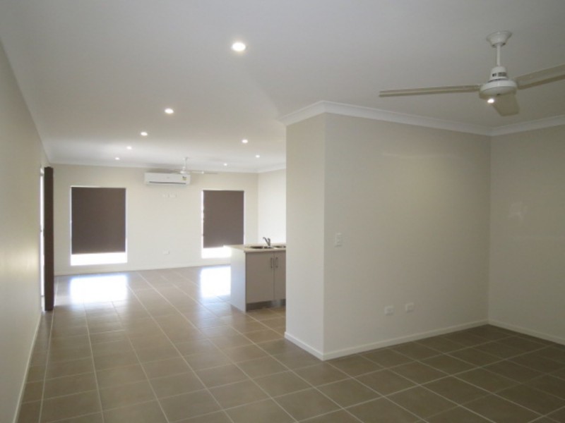 9 Marine Parade, Bowen QLD 4805