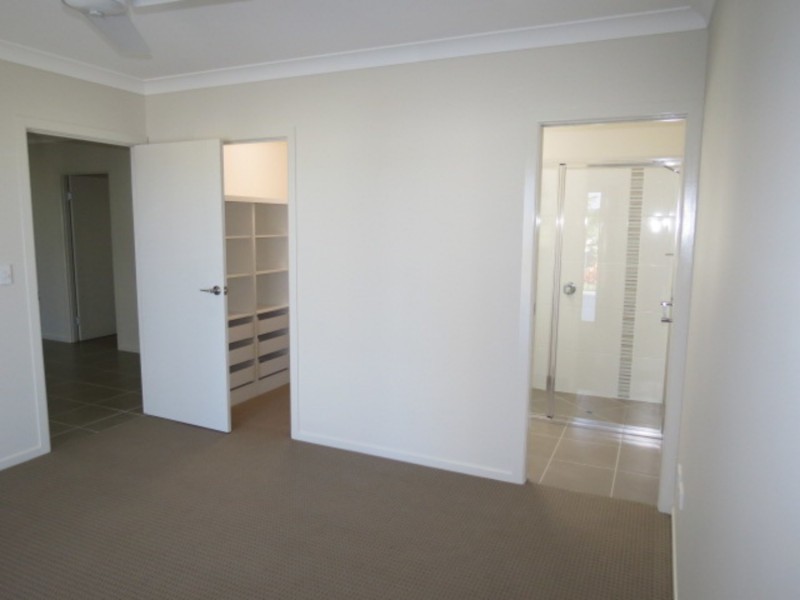 9 Marine Parade, Bowen QLD 4805