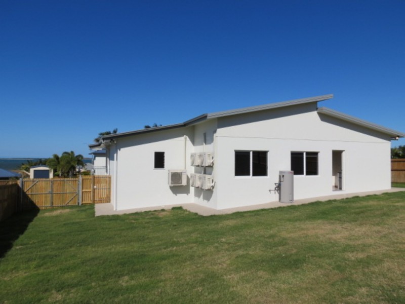 9 Marine Parade, Bowen QLD 4805