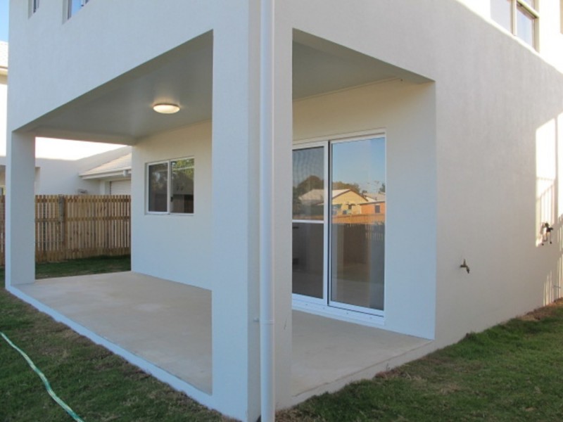 8 Pacific Drive, Bowen QLD 4805