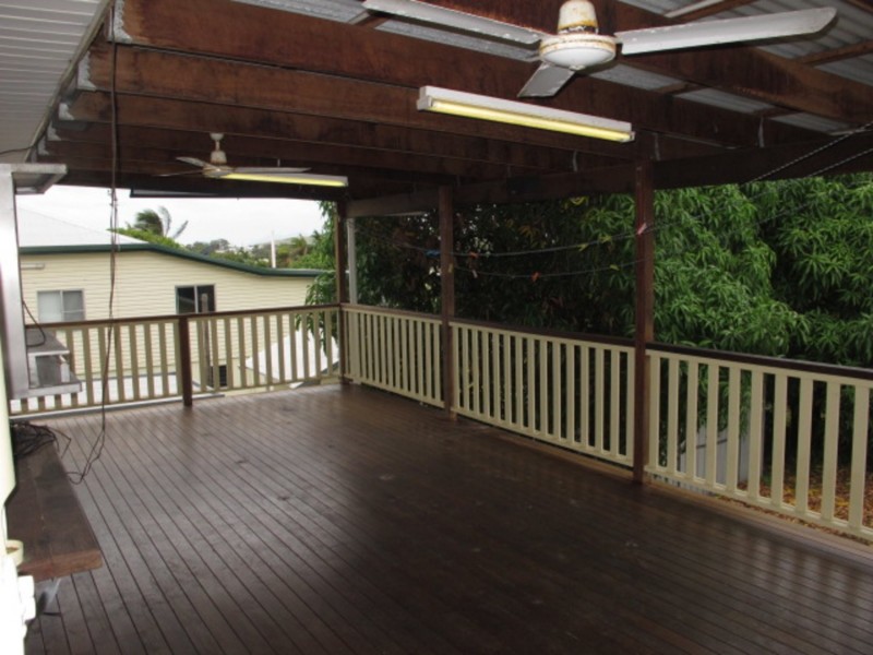 105 Powell Street, Bowen QLD 4805