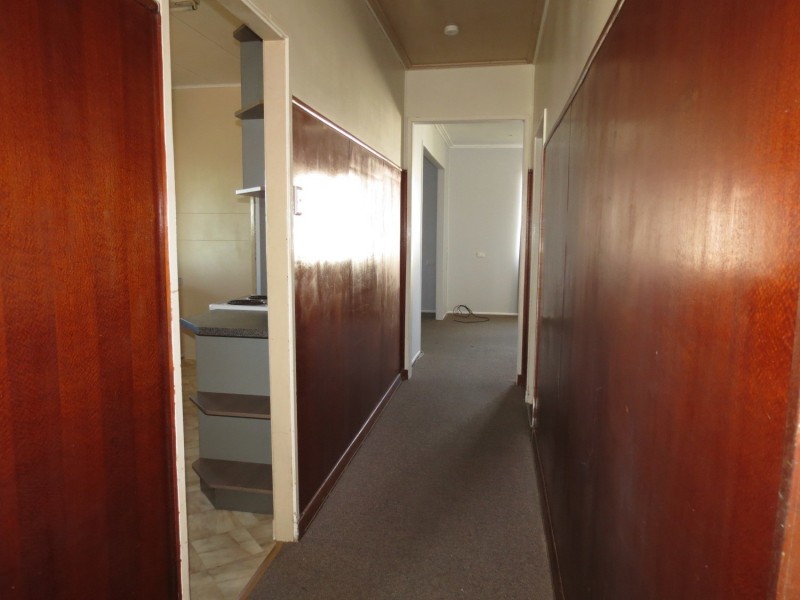 105 Powell Street, Bowen QLD 4805