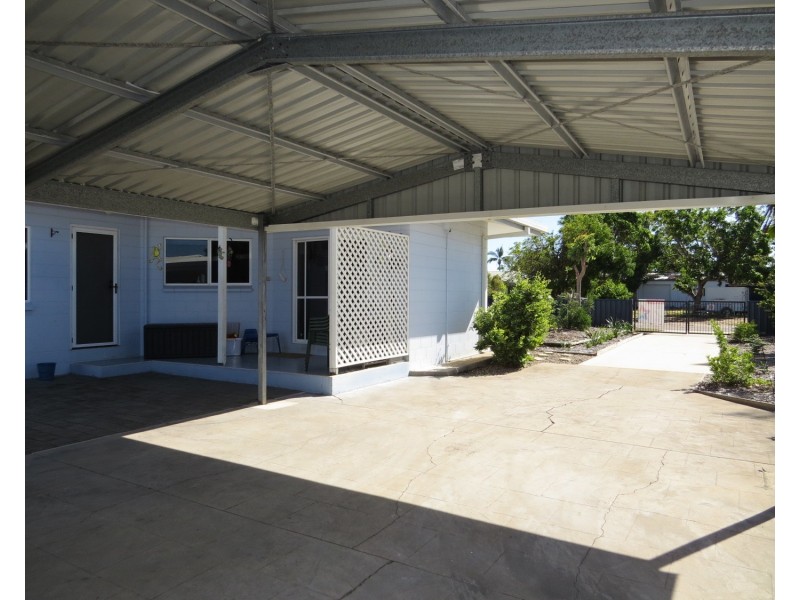 3 Oak Crescent, Bowen QLD 4805