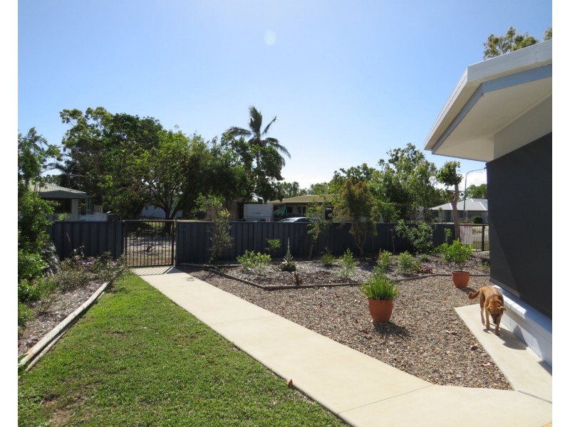 3 Oak Crescent, Bowen QLD 4805
