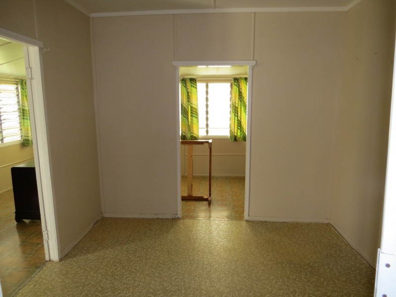 7 Reynolds Street, Bowen QLD 4805