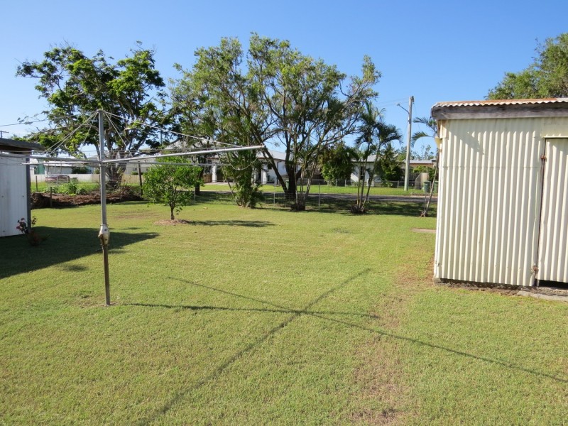 7 Reynolds Street, Bowen QLD 4805