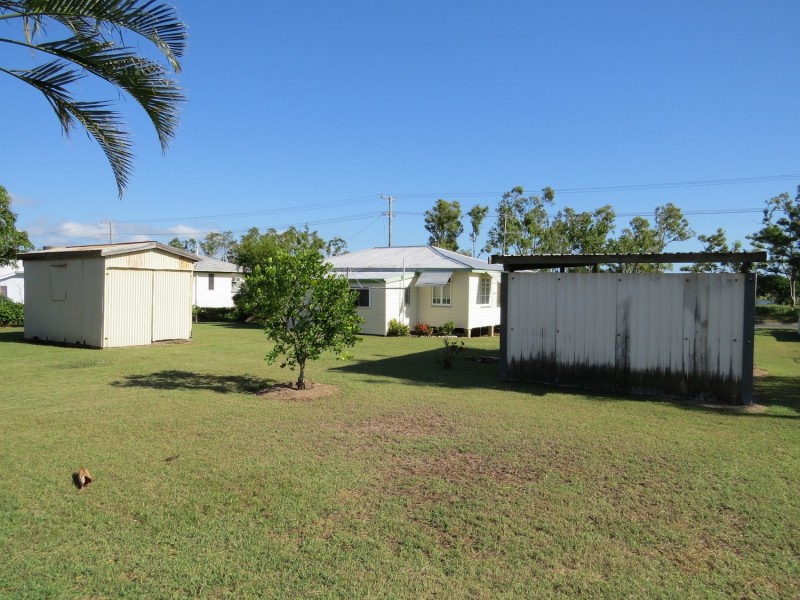7 Reynolds Street, Bowen QLD 4805