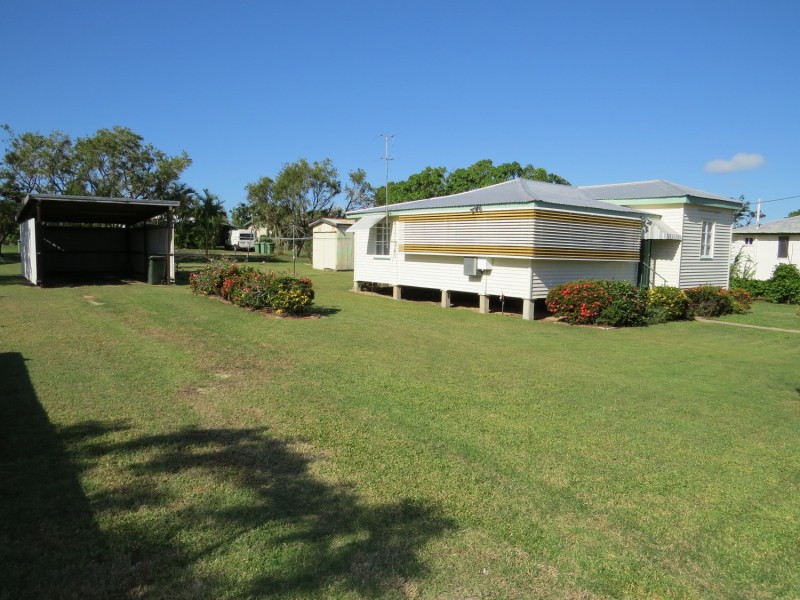 7 Reynolds Street, Bowen QLD 4805