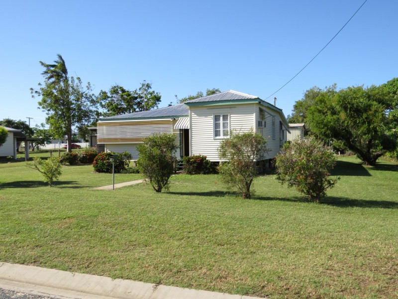 7 Reynolds Street, Bowen QLD 4805