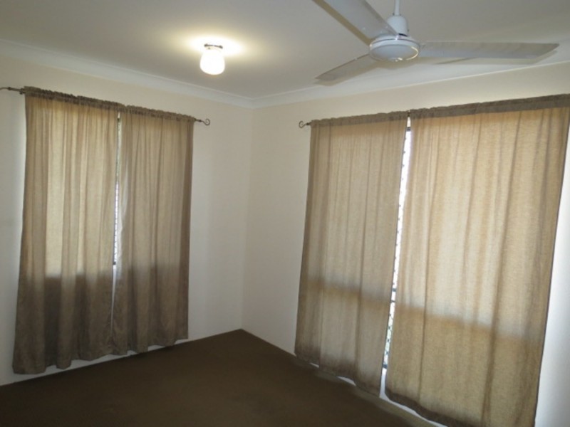 5 Lemon Grove, Bowen QLD 4805