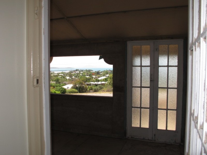 11 Mitchell Street, Bowen QLD 4805