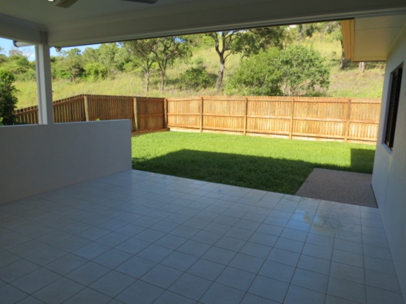 9 Allan Place, Bowen QLD 4805