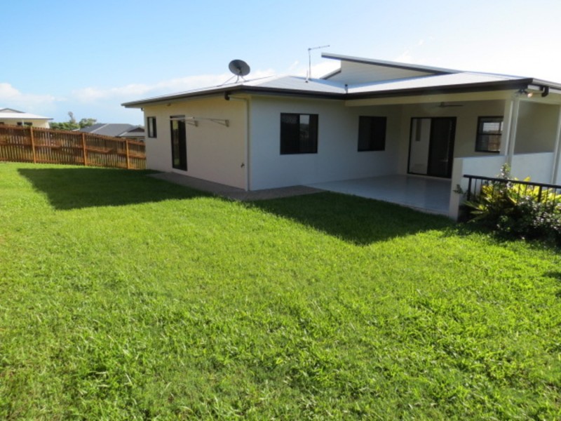 9 Allan Place, Bowen QLD 4805