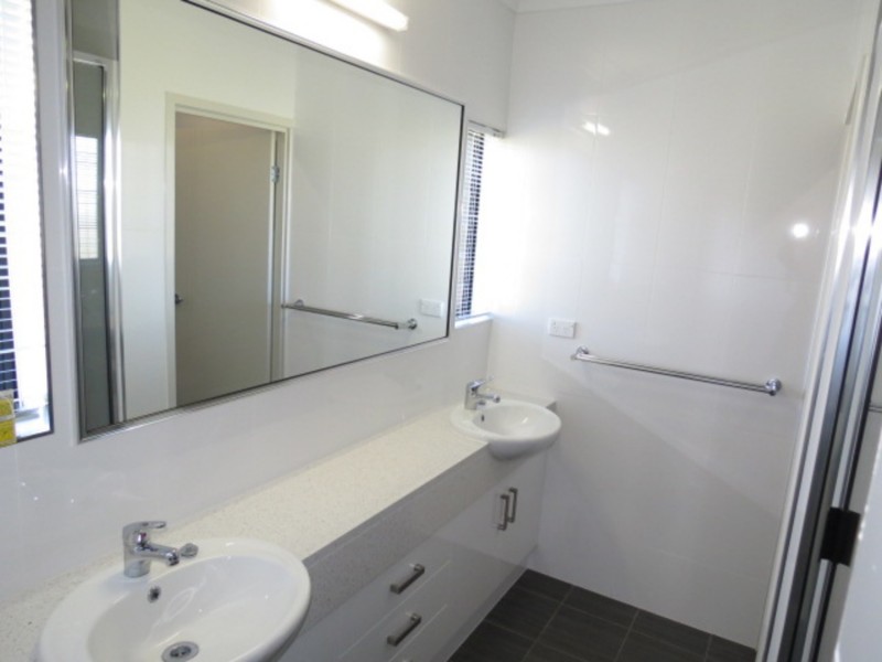 9 Allan Place, Bowen QLD 4805