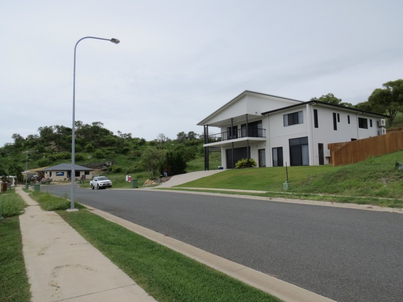 9 Allan Place, Bowen QLD 4805