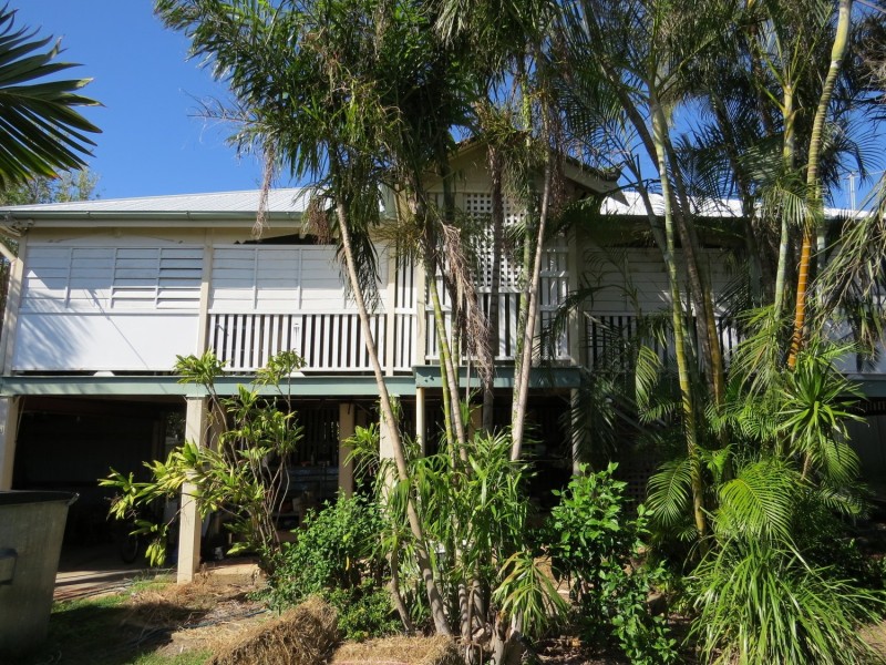 19 Poole Street, Bowen QLD 4805