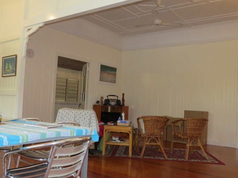 19 Poole Street, Bowen QLD 4805