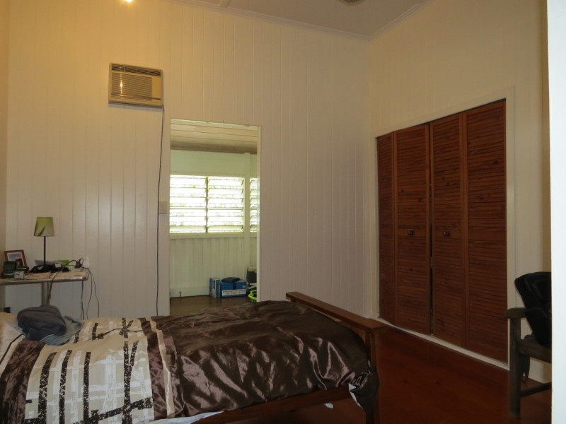 19 Poole Street, Bowen QLD 4805