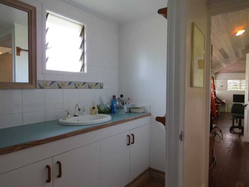 19 Poole Street, Bowen QLD 4805