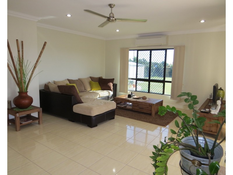 18 Matthews Street, Bowen QLD 4805