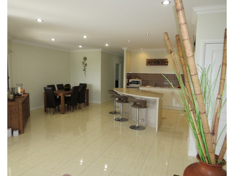 18 Matthews Street, Bowen QLD 4805