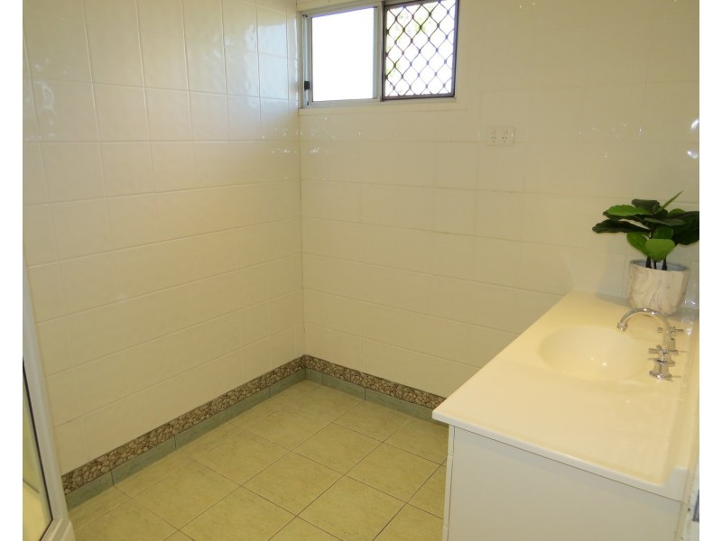 33 Coral Street, Bowen QLD 4805