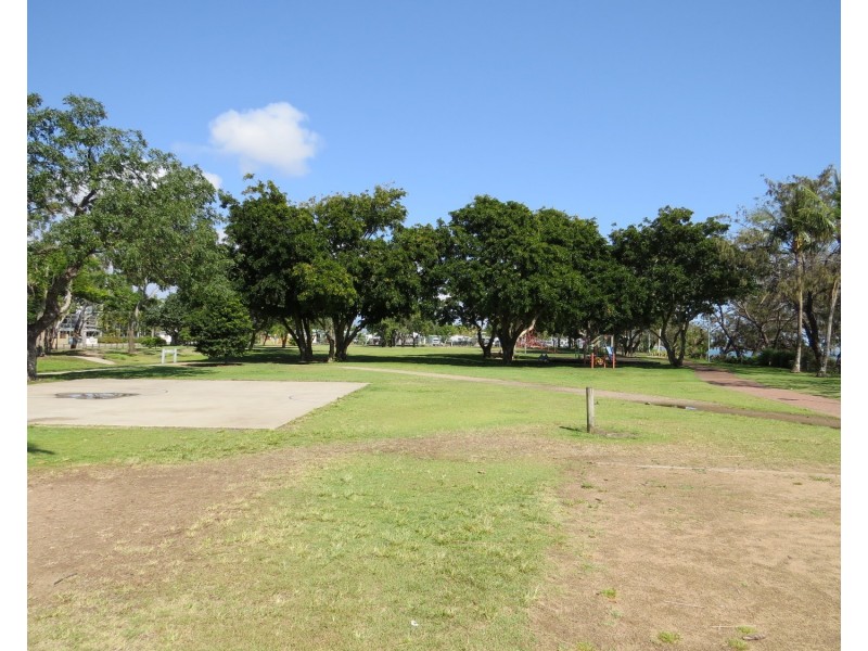 33 Coral Street, Bowen QLD 4805