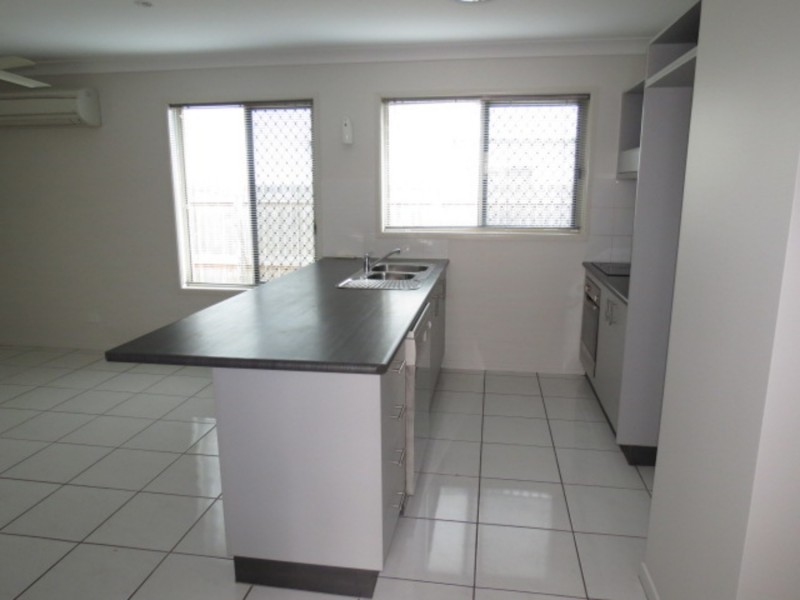 8 Johnston Street, Bowen QLD 4805
